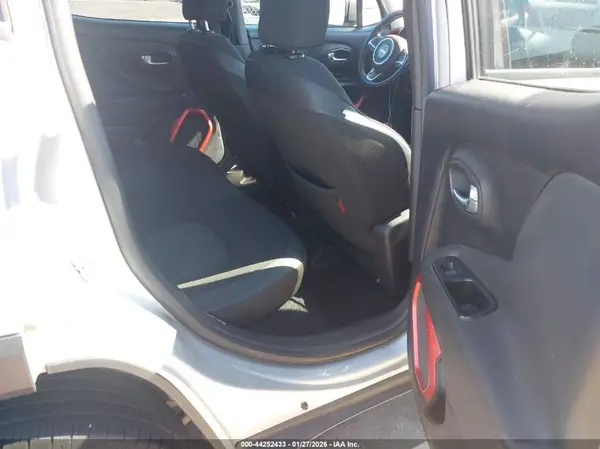 ZACCJBCT7GPC91368 2016 JEEP RENEGADE - Image 8
