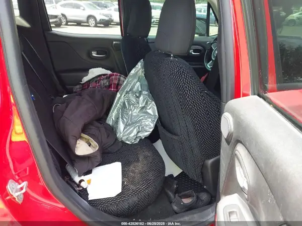 ZACCJBCT7GPD14096 2016 JEEP RENEGADE - Image 8