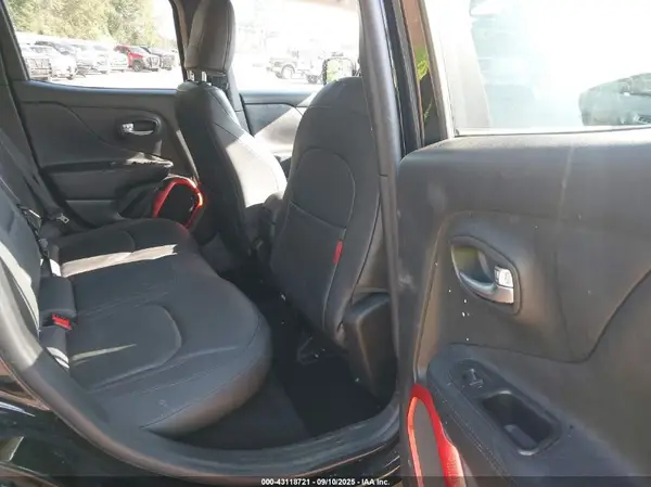 ZACCJBCT7GPD29584 2016 JEEP RENEGADE - Image 8