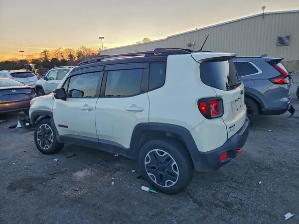 ZACCJBCT7GPD38642 2016 JEEP RENEGADE - Image 2