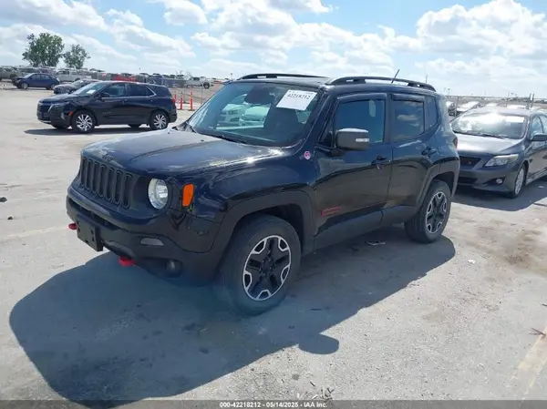 ZACCJBCT7GPD44716 2016 JEEP RENEGADE - Image 2