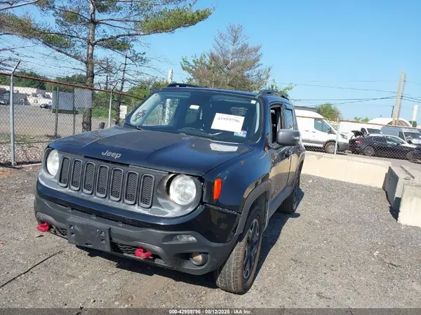 ZACCJBCT7GPD47115 2016 JEEP RENEGADE - Image 2
