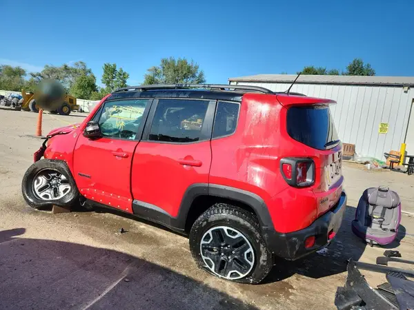 ZACCJBCT7GPD78302 2016 JEEP RENEGADE - Image 2