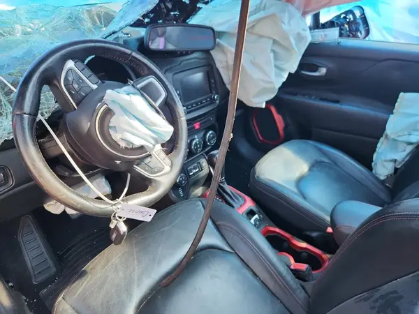 ZACCJBCT7GPD78302 2016 JEEP RENEGADE - Image 8