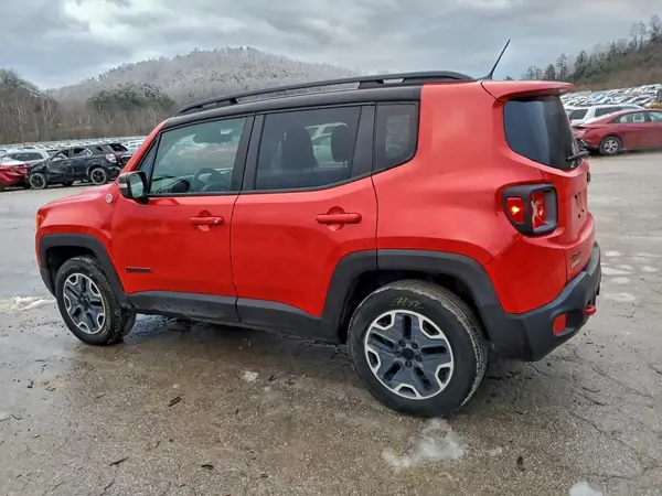 ZACCJBCT7GPD85055 2016 JEEP RENEGADE - Image 2