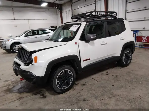 ZACCJBCT7GPD85833 2016 JEEP RENEGADE - Image 2