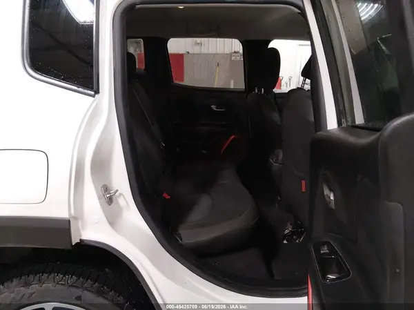 ZACCJBCT7GPD85833 2016 JEEP RENEGADE - Image 8