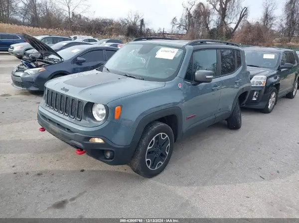 ZACCJBCT7GPD87047 2016 JEEP RENEGADE - Image 2