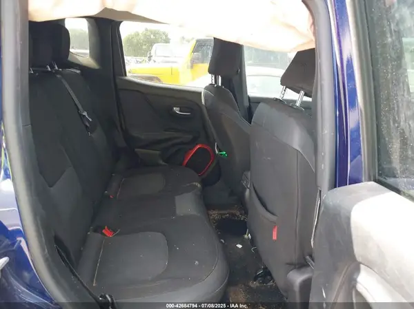 ZACCJBCT7GPD89882 2016 JEEP RENEGADE - Image 8