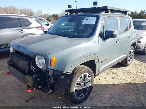 ZACCJBCT7GPE11721 2016 JEEP RENEGADE - Image 2