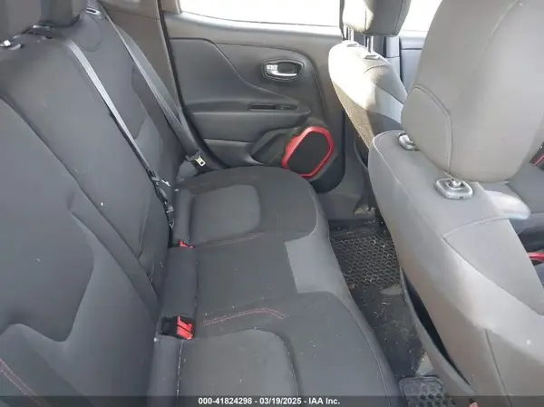 ZACCJBCT7GPE11721 2016 JEEP RENEGADE - Image 8