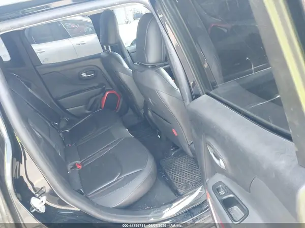 ZACCJBCT7GPE17129 2016 JEEP RENEGADE - Image 8