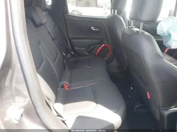 ZACCJBCT7GPE32150 2016 JEEP RENEGADE - Image 8