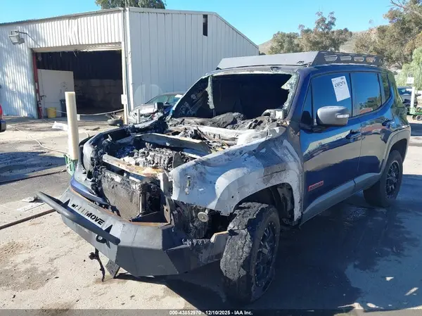ZACCJBCT7GPE34187 2016 JEEP RENEGADE - Image 2