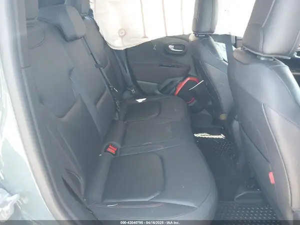 ZACCJBCT8GPC52062 2016 JEEP RENEGADE - Image 8