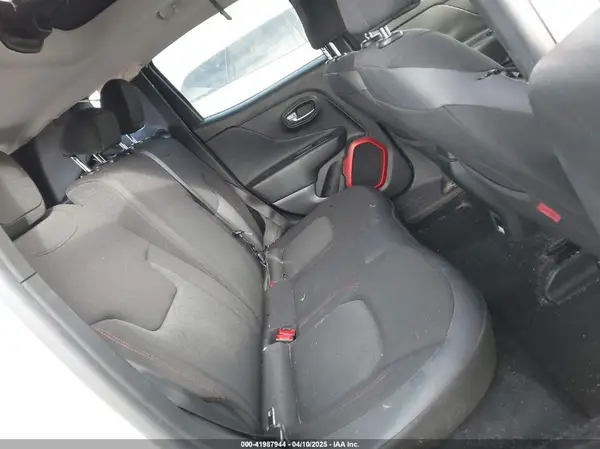 ZACCJBCT8GPC54989 2016 JEEP RENEGADE - Image 8