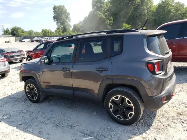 ZACCJBCT8GPC66821 2016 JEEP RENEGADE - Image 2