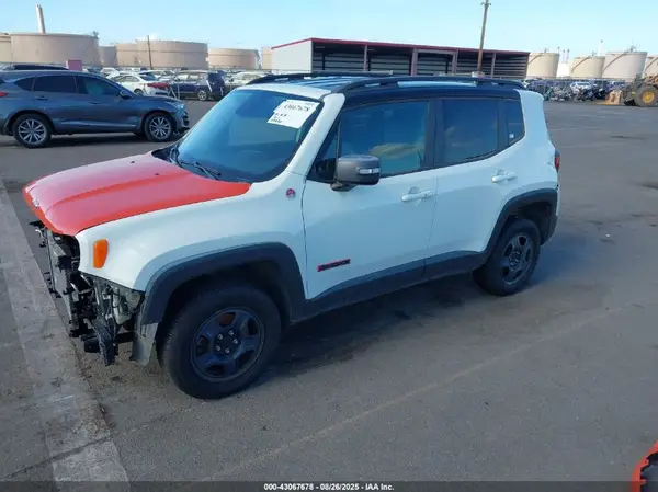 ZACCJBCT8GPC81626 2016 JEEP RENEGADE - Image 2