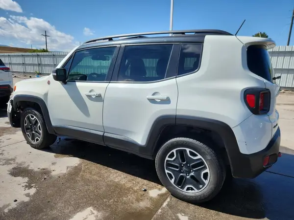 ZACCJBCT8GPC96112 2016 JEEP RENEGADE - Image 2