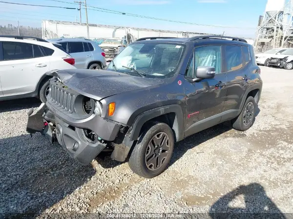 ZACCJBCT8GPD16665 2016 JEEP RENEGADE - Image 2