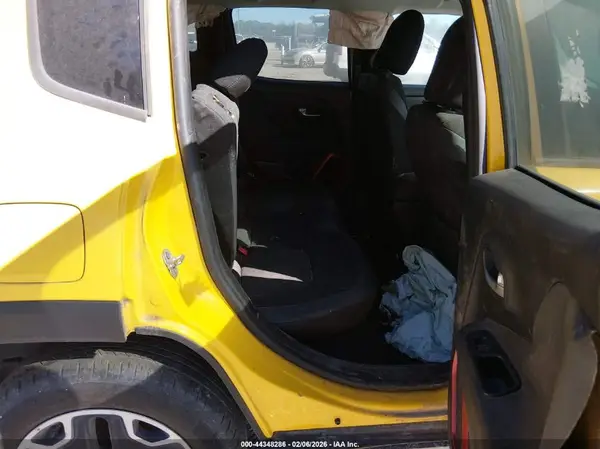 ZACCJBCT8GPD66501 2016 JEEP RENEGADE - Image 8