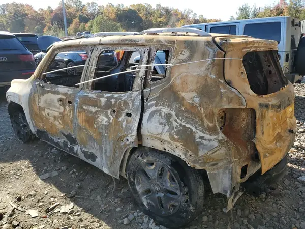 ZACCJBCT8GPD68670 2016 JEEP RENEGADE - Image 2