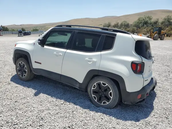 ZACCJBCT8GPD73769 2016 JEEP RENEGADE - Image 2
