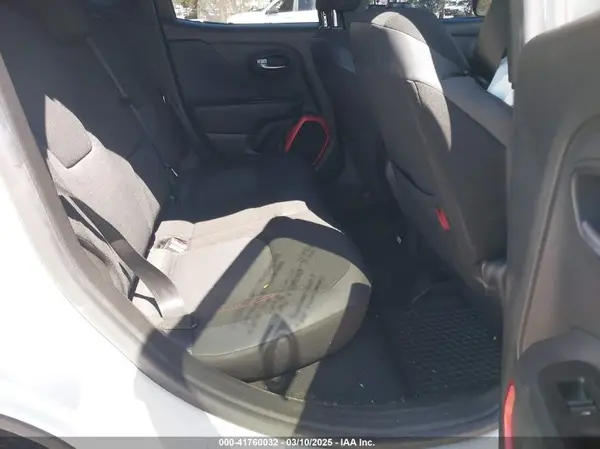 ZACCJBCT8GPD79846 2016 JEEP RENEGADE - Image 8