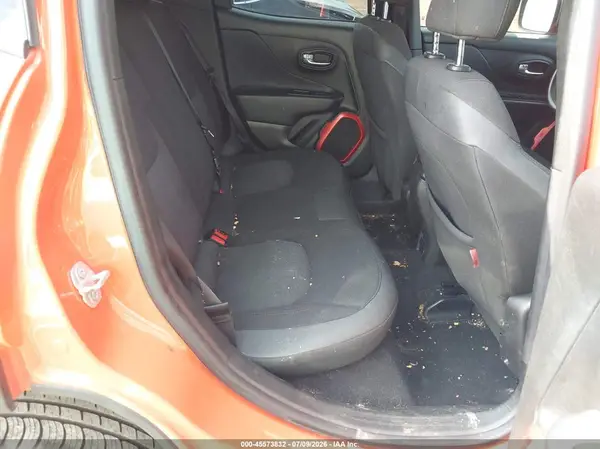ZACCJBCT8GPE27555 2016 JEEP RENEGADE - Image 8