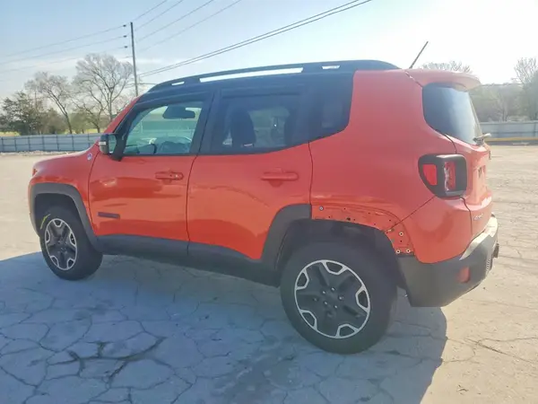 ZACCJBCT8GPE31900 2016 JEEP RENEGADE - Image 2