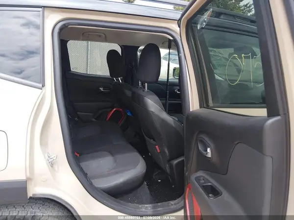 ZACCJBCT9GPC61045 2016 JEEP RENEGADE - Image 8