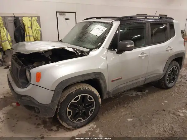 ZACCJBCT9GPC67427 2016 JEEP RENEGADE - Image 2