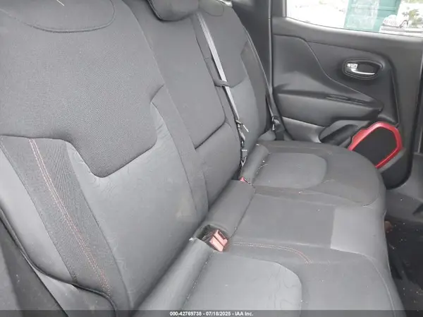 ZACCJBCT9GPC96250 2016 JEEP RENEGADE - Image 8