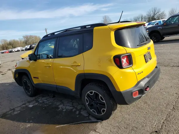 ZACCJBCT9GPD31854 2016 JEEP RENEGADE - Image 2