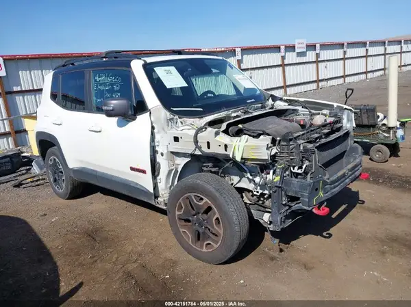ZACCJBCT9GPD32664 2016 JEEP RENEGADE - Image 1