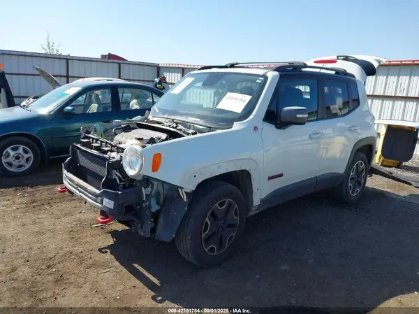 ZACCJBCT9GPD32664 2016 JEEP RENEGADE - Image 2