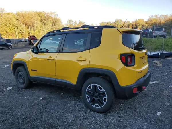ZACCJBCT9GPD45852 2016 JEEP RENEGADE - Image 2