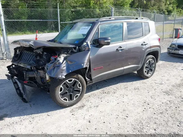 ZACCJBCT9GPD57466 2016 JEEP RENEGADE - Image 2