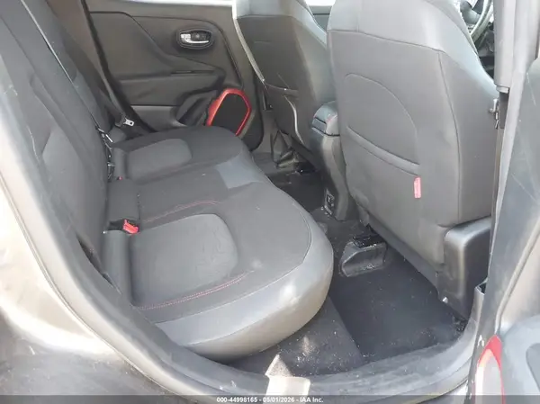 ZACCJBCT9GPD57466 2016 JEEP RENEGADE - Image 8