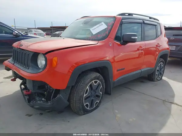 ZACCJBCT9GPD58746 2016 JEEP RENEGADE - Image 2
