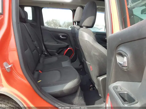 ZACCJBCT9GPD58746 2016 JEEP RENEGADE - Image 8