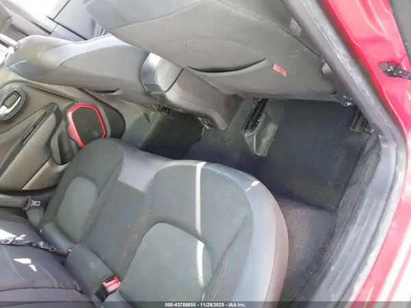 ZACCJBCT9GPD69147 2016 JEEP RENEGADE - Image 8