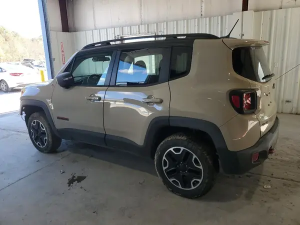 ZACCJBCT9GPD94274 2016 JEEP RENEGADE - Image 2