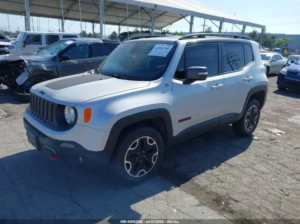 ZACCJBCTXGPC53844 2016 JEEP RENEGADE - Image 2