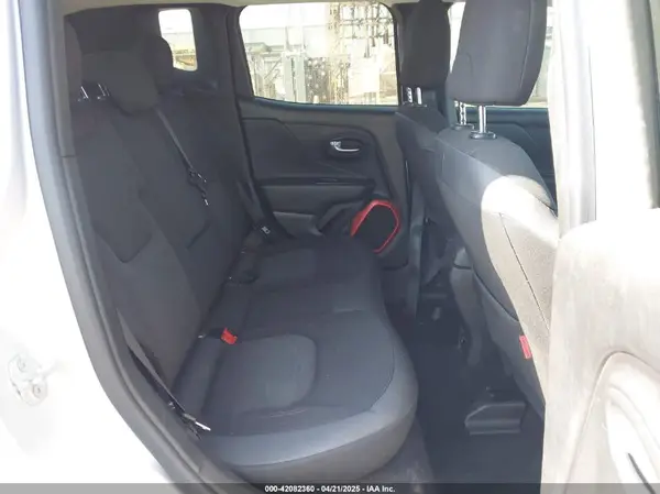 ZACCJBCTXGPC53844 2016 JEEP RENEGADE - Image 8