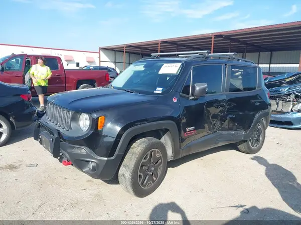 ZACCJBCTXGPC65105 2016 JEEP RENEGADE - Image 2