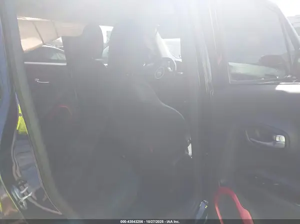 ZACCJBCTXGPC65105 2016 JEEP RENEGADE - Image 8