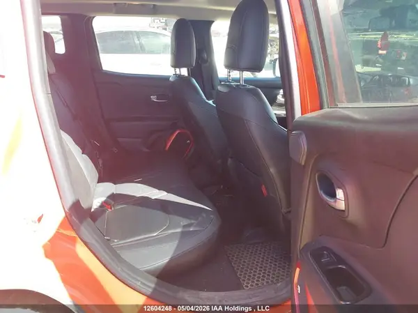 ZACCJBCTXGPC92854 2016 JEEP RENEGADE - Image 8