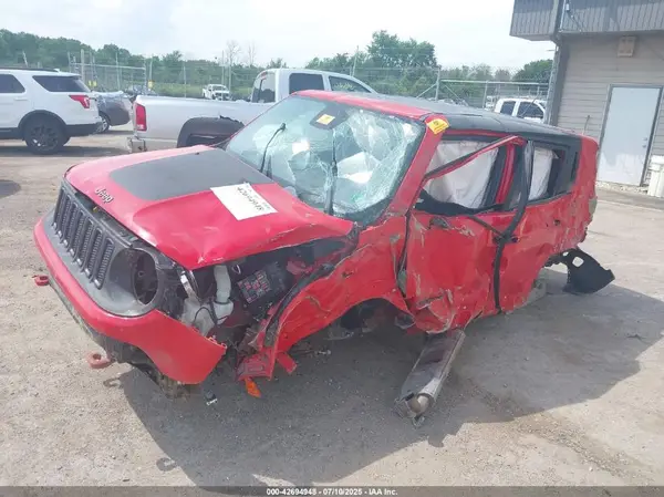 ZACCJBCTXGPD05456 2016 JEEP RENEGADE - Image 2