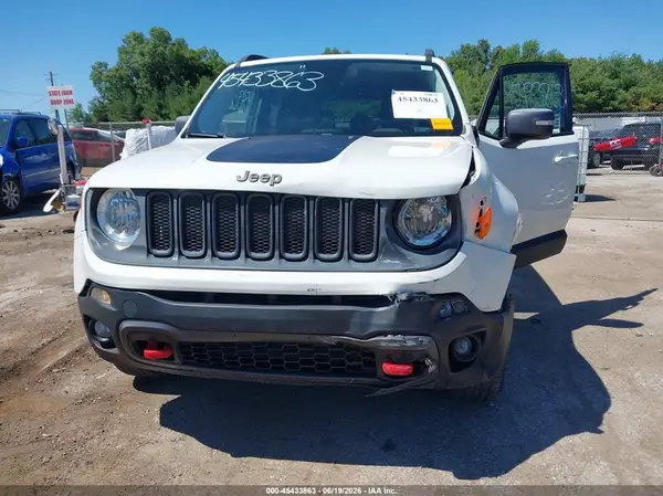 2016 JEEP RENEGADE auction photo 6
